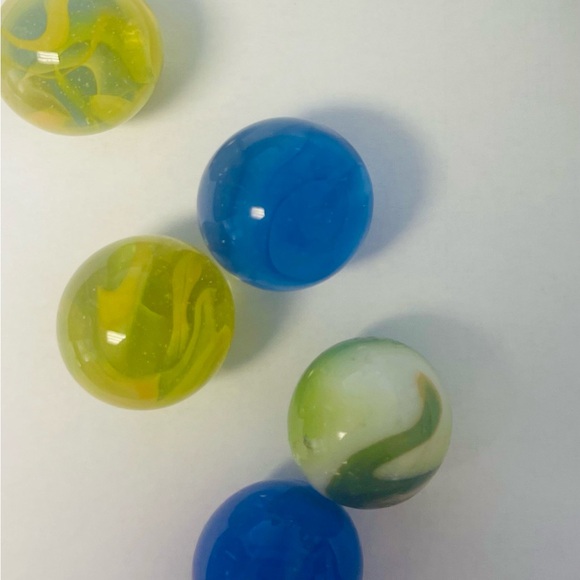 Vintage Vitro Marbles (11) - Picture 3 of 4